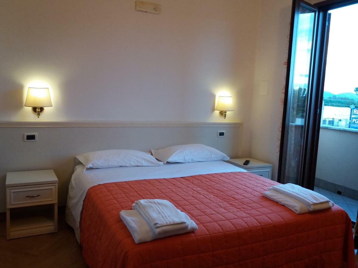 Bed and Breakfast Il Piccolo Nido Борго-Монтенеро Экстерьер фото